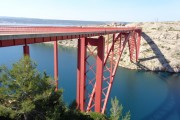 Maslenički most; vraj sa tu skáče najvyšší bungee jumping v Chorvátsku